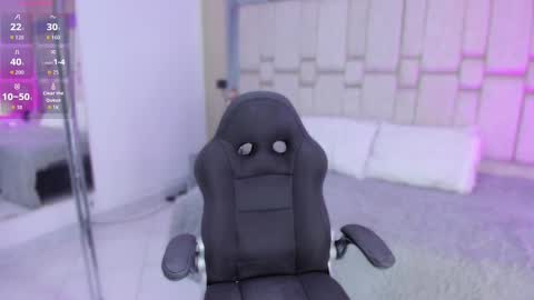 valentinagarcia_ online show from September 18, 8:18 pm