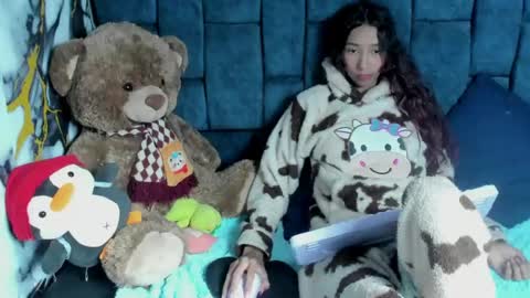 valentinaklean1 online show from July 10, 4:46 am