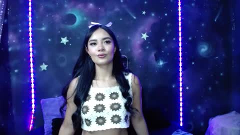 valentinarojass_ online show from February 18, 2:05 pm