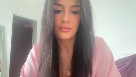 Snapshot of valentinaxo_ chatting on October 24, 1:01 am Valentina online show from October 24, 1:01 am