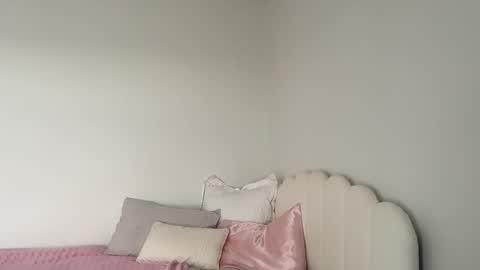 Snapshot of valentinaxo_ chatting on October 4, 11:53 pm Valentina online show from October 4, 11:53 pm