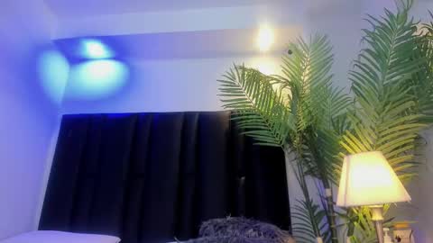 valeri_tafur online show from October 5, 11:04 am