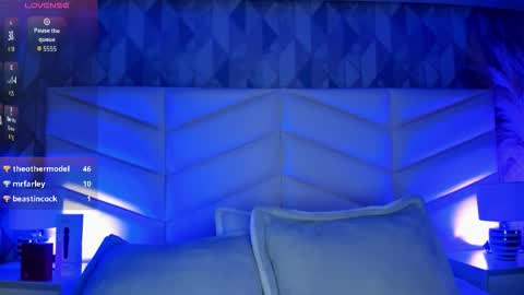 valeria_carter_ online show from September 10, 9:48 pm