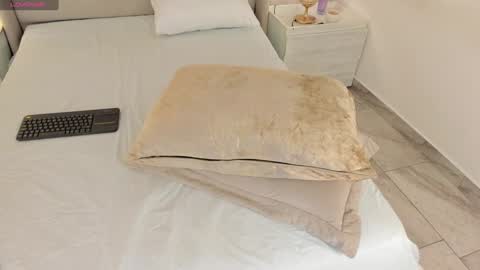 Valeria online show from December 18, 11:24 am