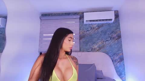 Valerie online show from June 1, 7:15 pm