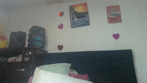 valerivegas online show from November 6, 6:36 pm