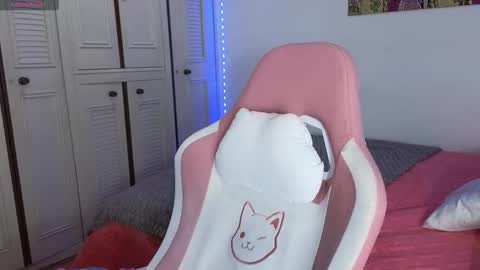 valery_lovex_ online show from February 26, 8:35 am