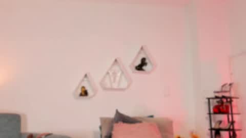 call me Maria online show from January 14, 3:00 am