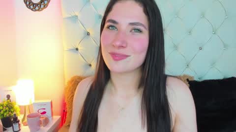 Snapshot of valeryfoxt chatting on December 12, 3:32 am valery online show from December 12, 3:32 am