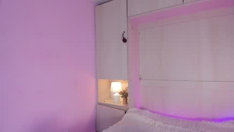 valerymeyerr online show from December 18, 4:28 am