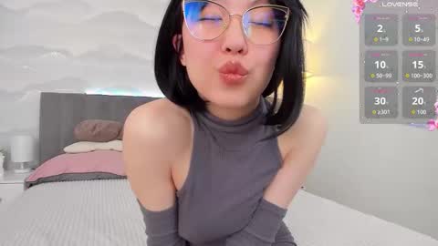 Snapshot of valerymur chatting on September 25, 9:19 am Valery Mur3 online show from September 25, 9:19 am