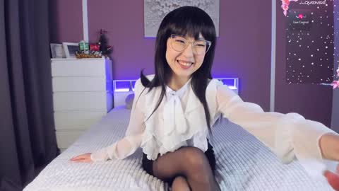 Snapshot of valerymur chatting on December 15, 1:32 pm Valery Mur3 online show from December 15, 1:32 pm