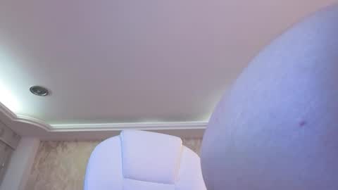 Valkyria  online show from January 9, 9:30 pm