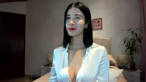 Macarena online show from June 12, 3:36 am