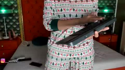 Valerie Val V online show from December 15, 10:26 pm