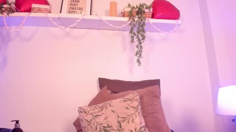 vamp  online show from February 19, 10:52 pm