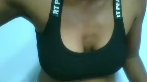 vanafiry online show from April 12, 11:02 am