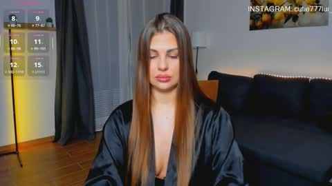 vanessa_moonn online show from November 18, 2:51 pm
