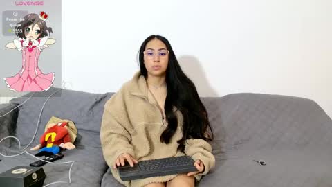 vanessaadol online show from March 30, 10:26 am