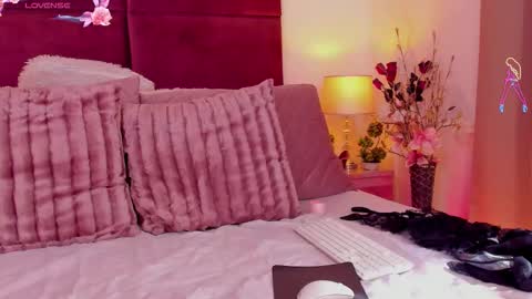 Vanessa Diamond online show from March 21, 8:19 am