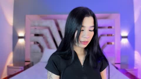 vanessaduval online show from February 13, 5:20 am