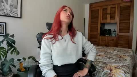 Vanessa online show from April 22, 6:27 pm