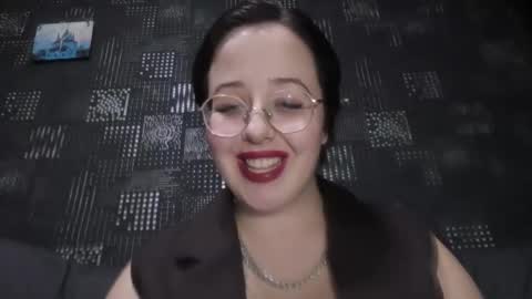 Snapshot of vanessashadow chatting on September 27, 4:36 pm vanessashadow online show from September 27, 4:36 pm