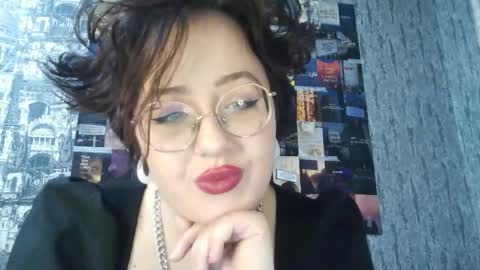 Snapshot of vanessashadow chatting on October 28, 4:57 pm vanessashadow online show from October 28, 4:57 pm