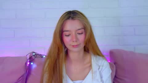 VanessaVienne online show from February 16, 4:40 pm