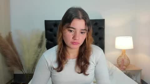 Vannesa online show from April 18, 11:04 pm