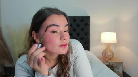 Vannesa online show from April 1, 10:40 pm