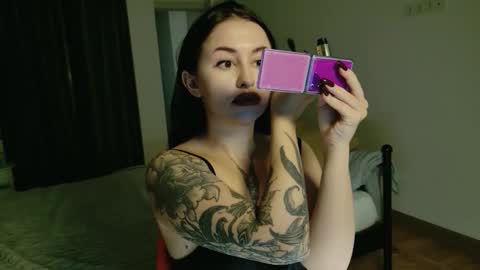 vaolietkat online show from November 12, 7:17 am