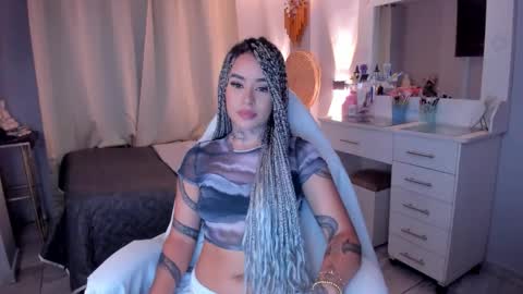 Vayolett Bass online show from January 10, 6:29 am