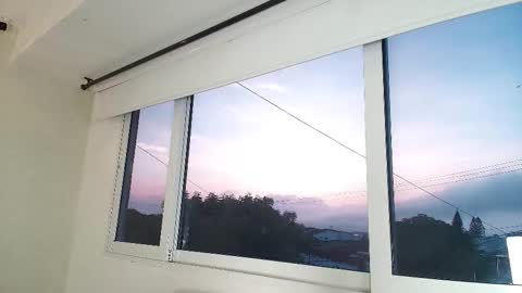 Victoria online show from November 15, 11:00 am