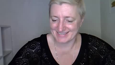 vea_motty online show from March 14, 4:30 pm