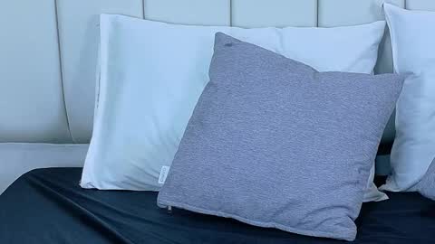 Mia brando online show from March 8, 2:04 am