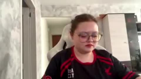 velmaharper online show from February 19, 7:41 am