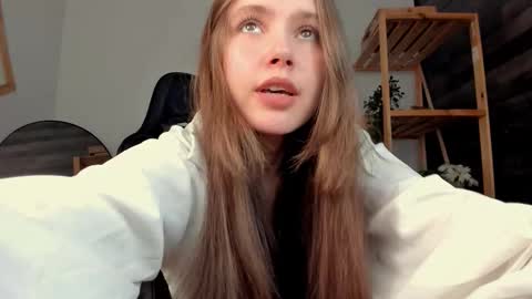 Snapshot of velvet_cherry chatting on October 22, 4:12 pm velvet_cherry online show from October 22, 4:12 pm