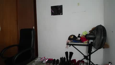 Snapshot of venelope1 chatting on September 24, 2:54 am Venelope 3 online show from September 24, 2:54 am