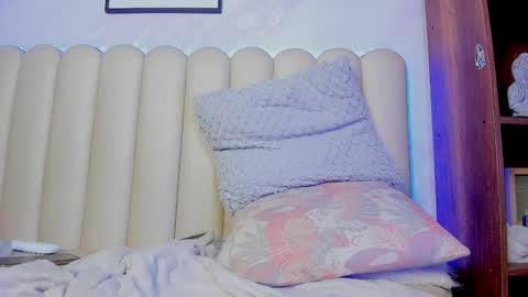 venus__miller online show from October 9, 1:26 pm