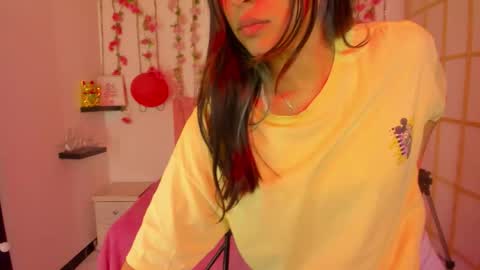 Mary online show from December 15, 7:41 pm