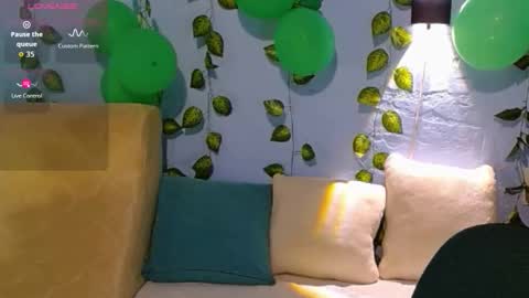 Catalina online show from March 22, 1:55 am