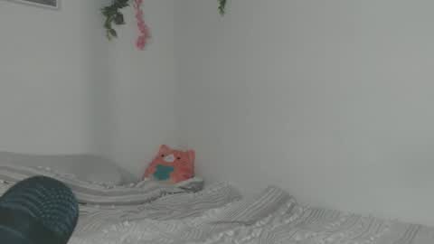 Miss Venus online show from April 11, 12:39 am