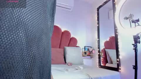 VENUS online show from February 24, 11:31 am