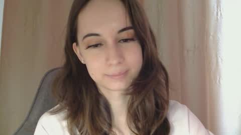 Una online show from March 4, 1:50 pm