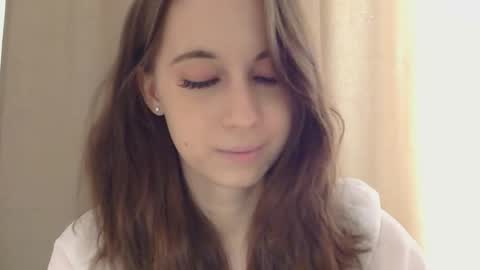 Una online show from February 23, 12:37 pm