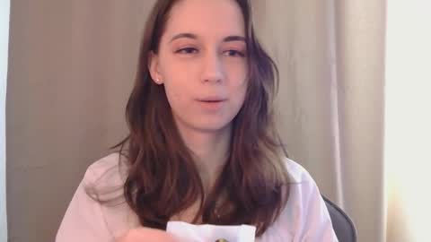 Una online show from February 13, 11:34 am