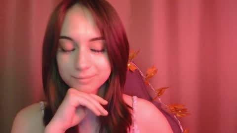 Una online show from November 10, 2:01 pm