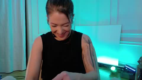 Vera Victors online show from April 11, 3:23 am