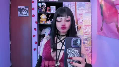     online show from May 8, 1:09 am